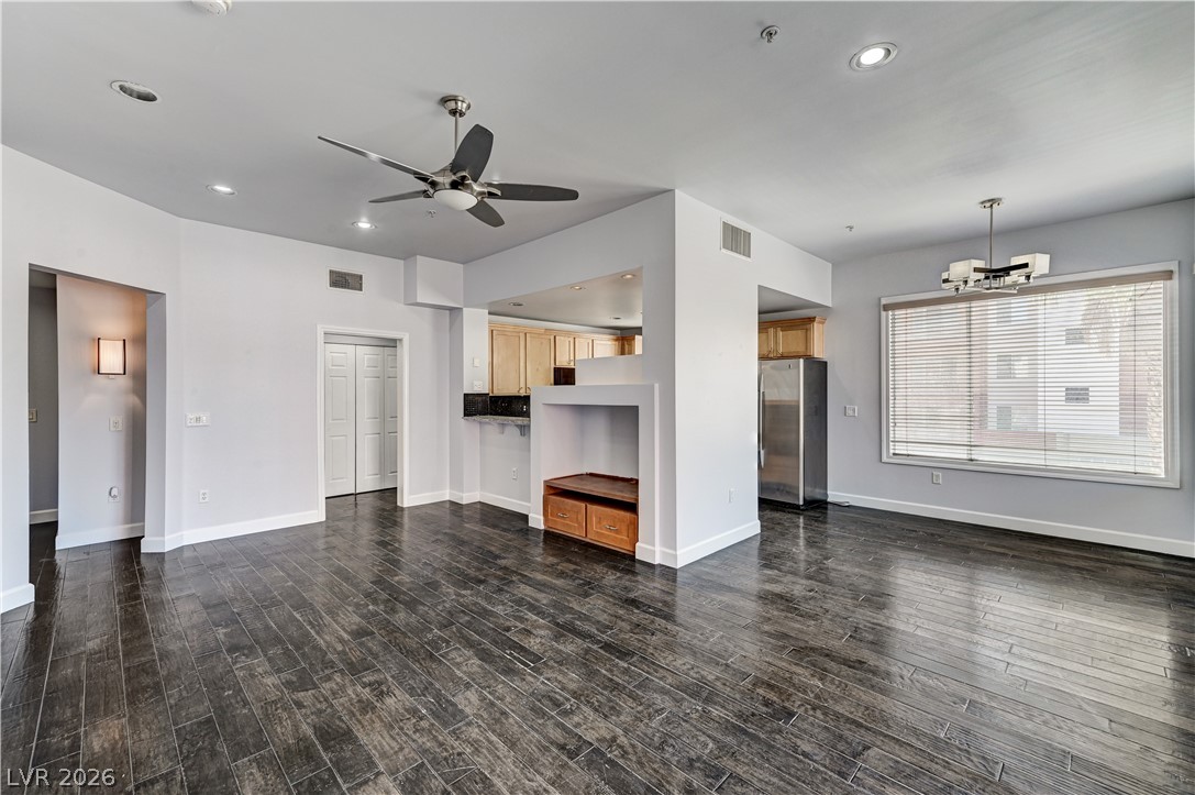 Photo 30 of 35, 75 E Agate Avenue #303