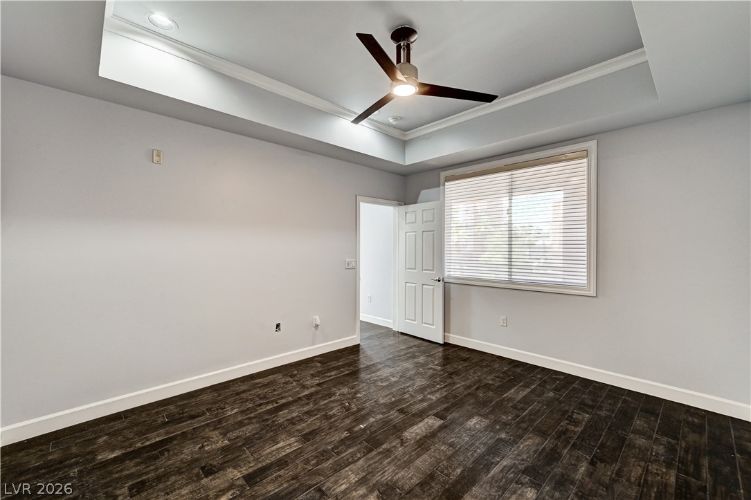 Photo 9 of 35, 75 E Agate Avenue #303