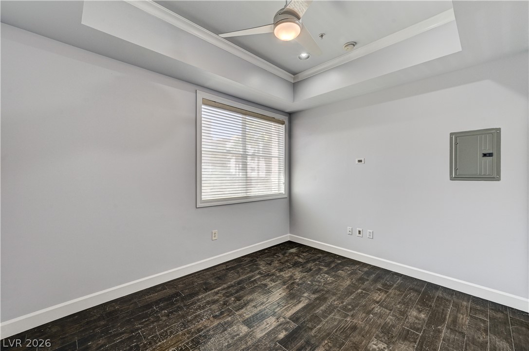 Photo 15 of 35, 75 E Agate Avenue #303