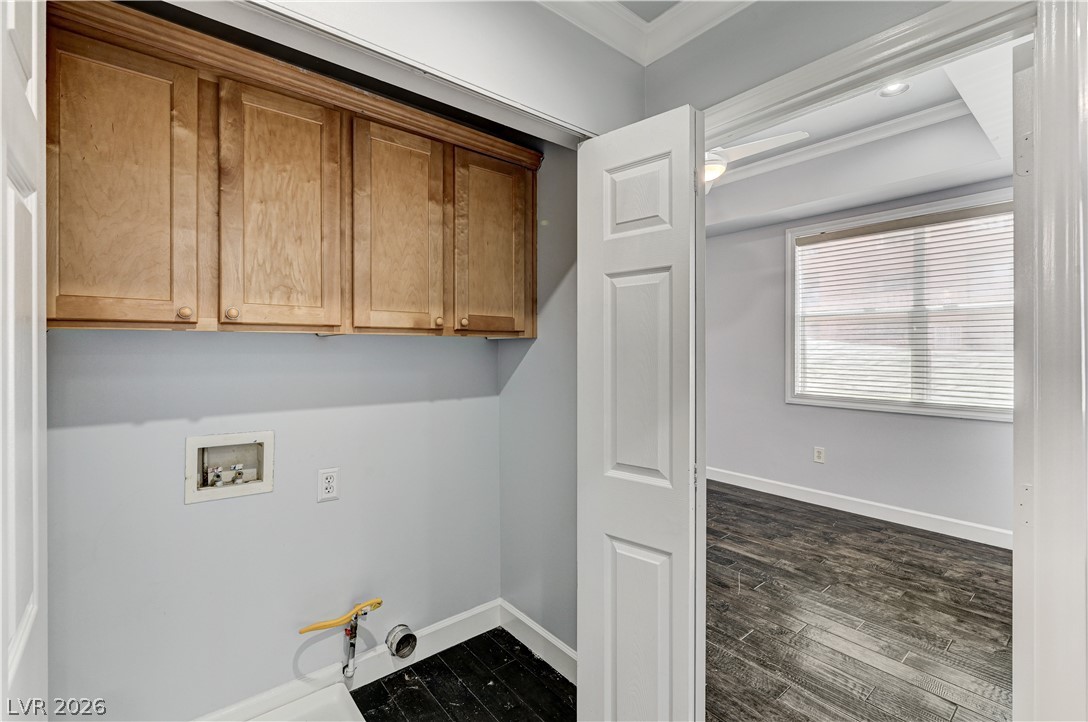 Photo 18 of 35, 75 E Agate Avenue #303
