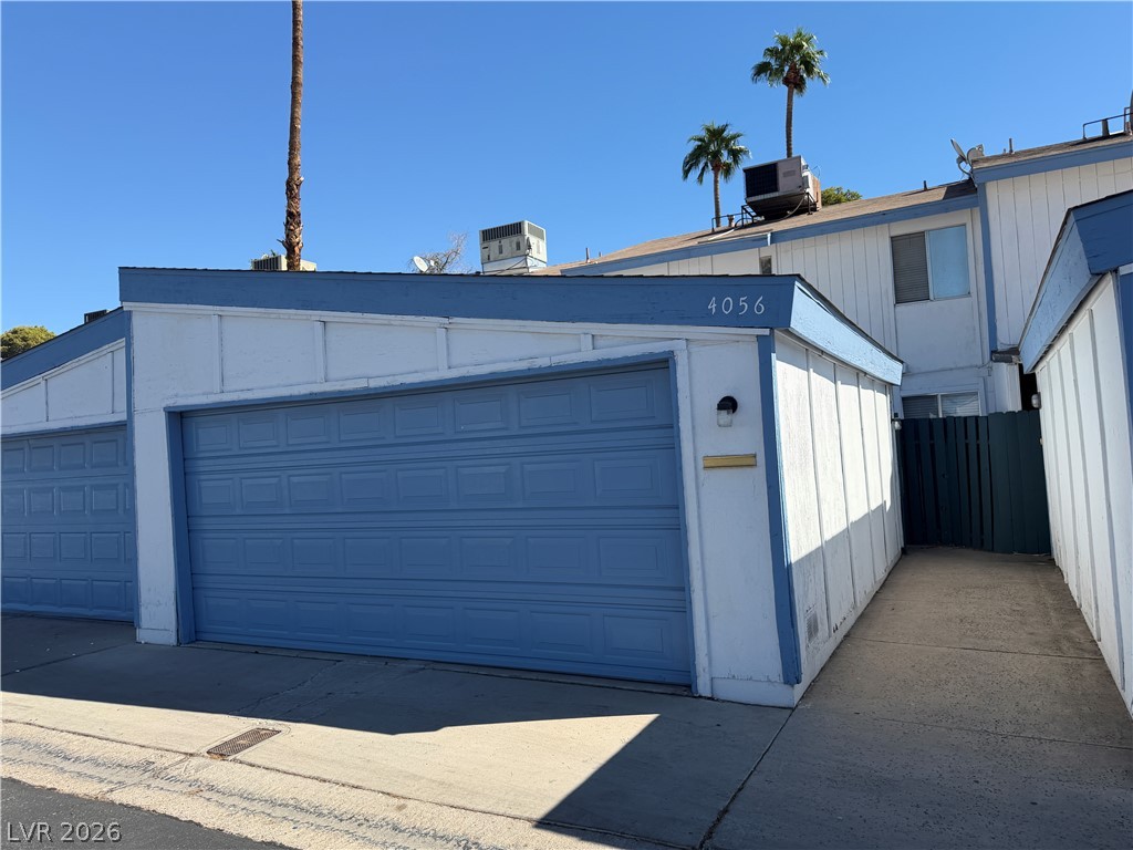 Photo 4 of 4056 Gold Coast Drive