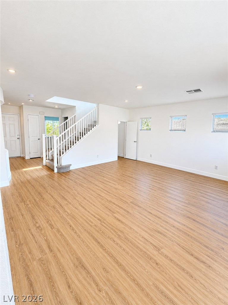 Photo 5 of 4131 N Lamont Street