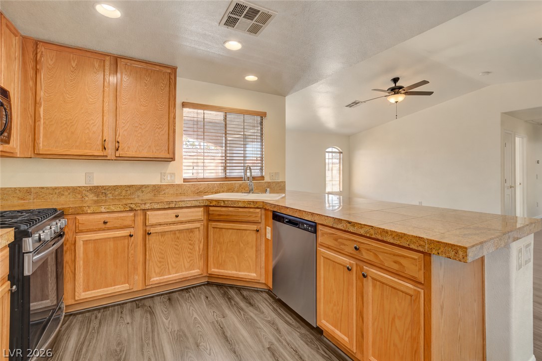 Photo 11 of 20, 7290 Sheared Cliff Lane #204