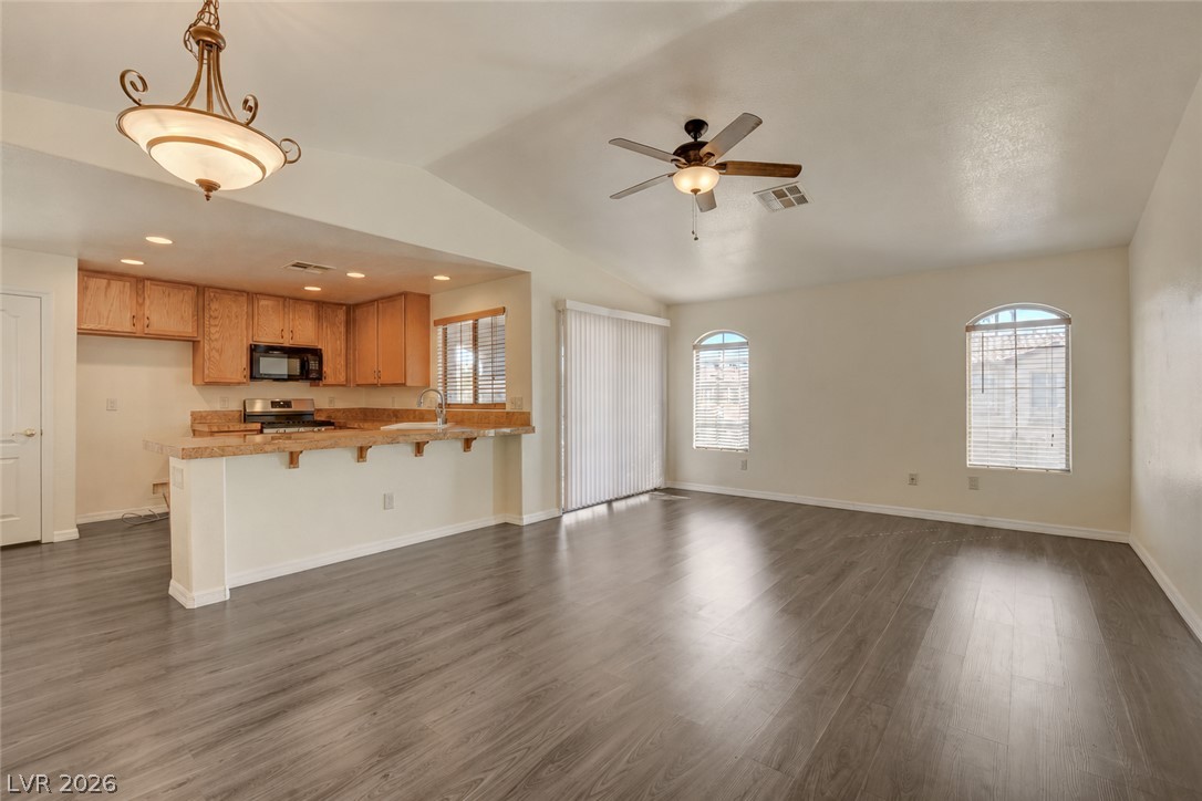 Photo 9 of 20, 7290 Sheared Cliff Lane #204