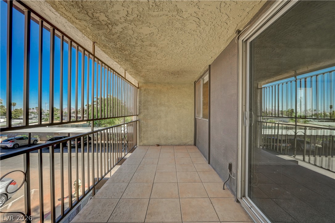 Photo 10 of 30, 1405 Vegas Valley Drive #162