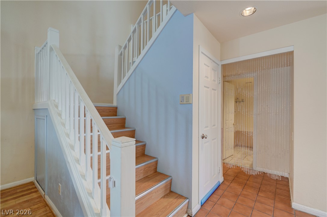 Photo 6 of 59, 4071 Radbourne Avenue