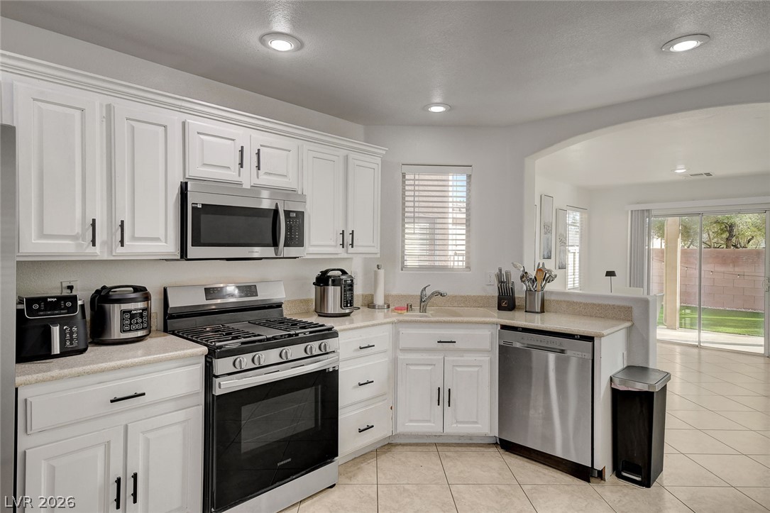 Photo 17 of 37, 5087 Penryn Court