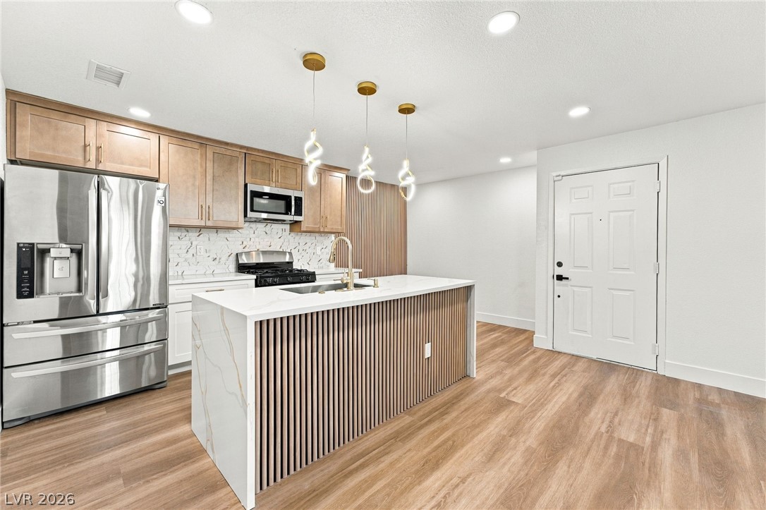 Photo 11 of 37, 2200 S Fort Apache Road #2011