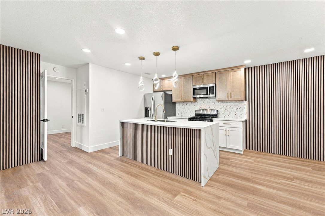Photo 13 of 37, 2200 S Fort Apache Road #2011