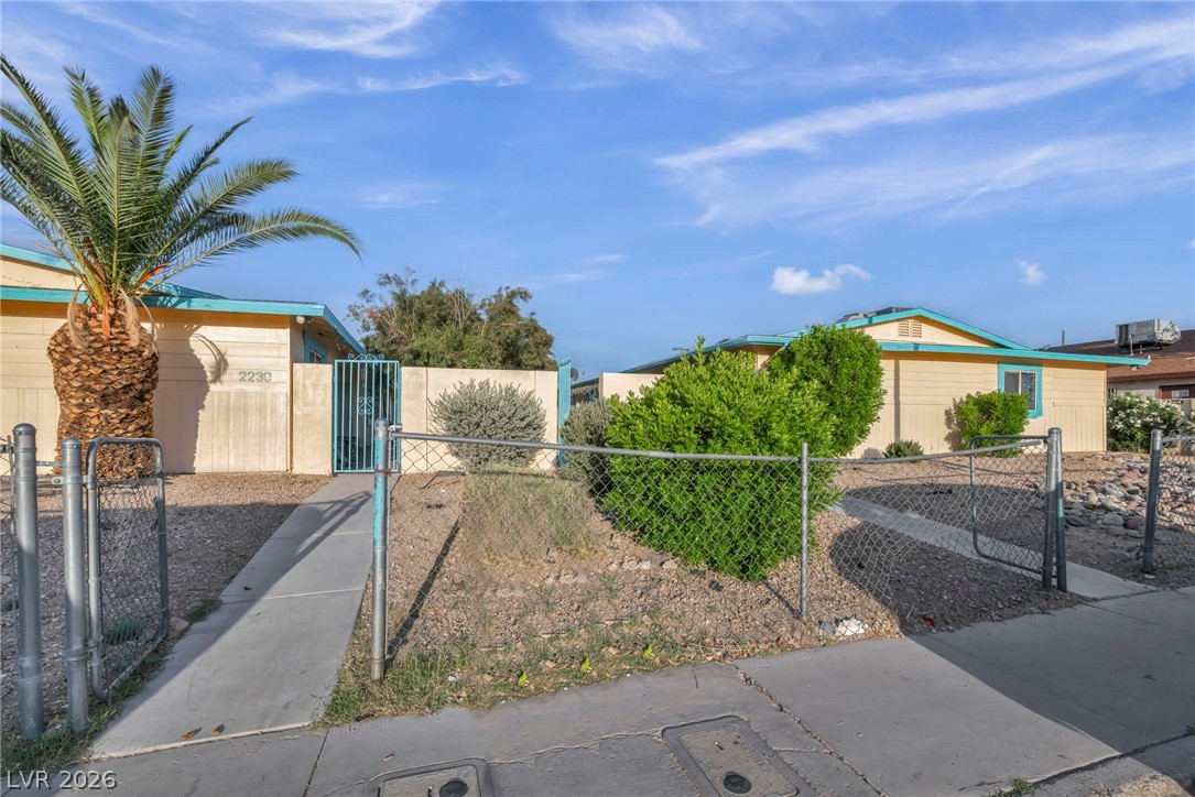 Photo 9 of 21, 2230 N Lamb Boulevard