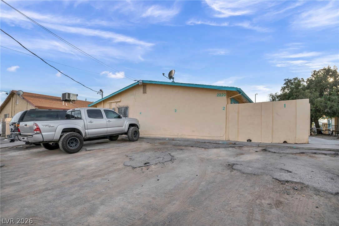 Photo 16 of 16, 2220 N Lamb Boulevard