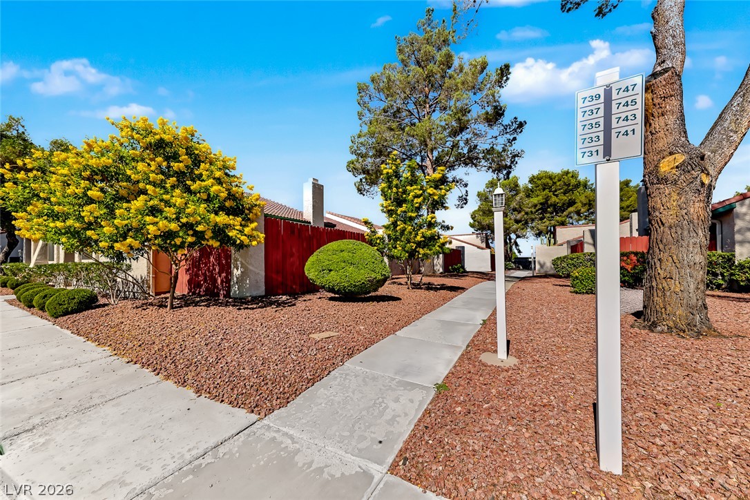 737 Heritage Vista Avenue, Henderson 89015