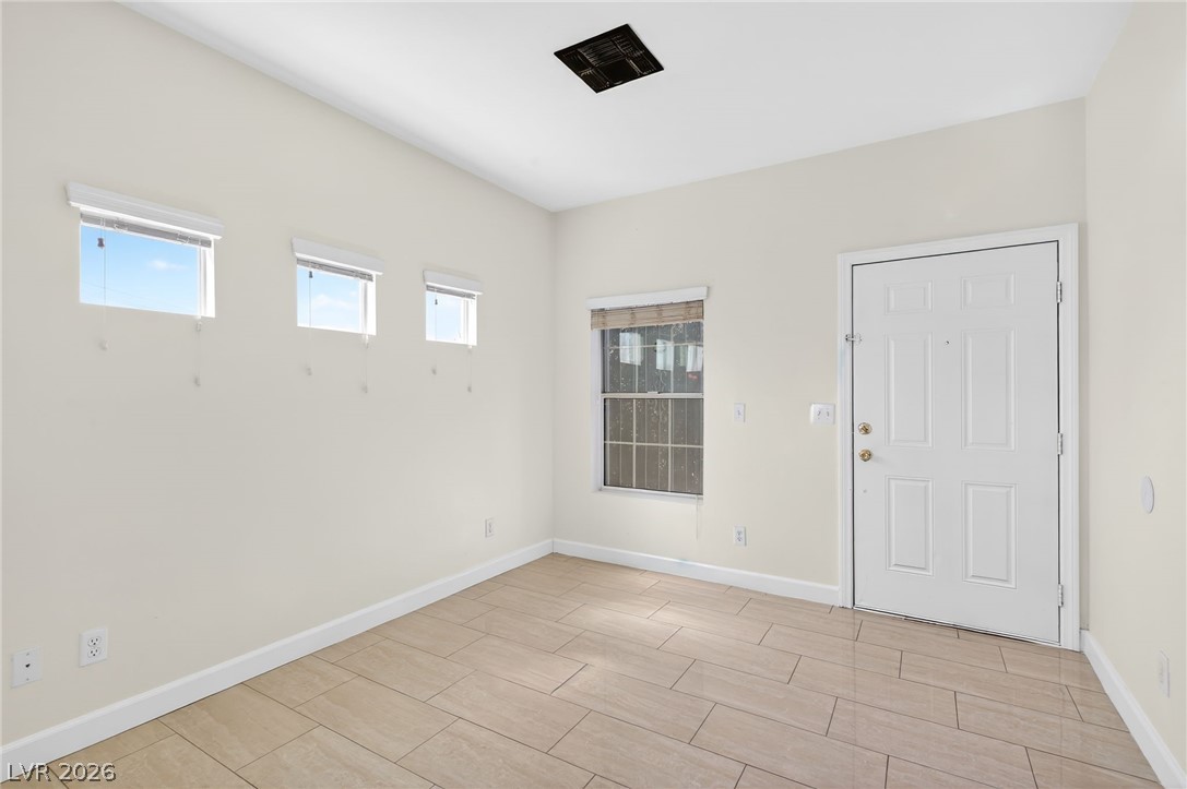 Photo 12 of 37, 2130 Trebbiano Way