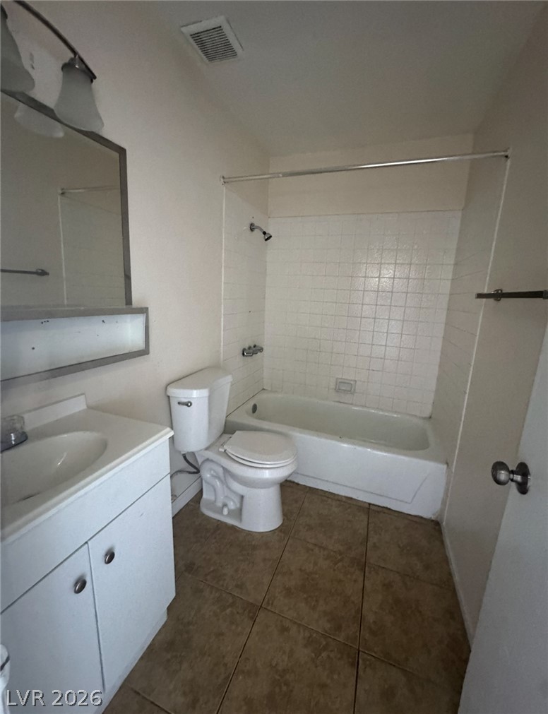 Photo 17 of 27, 2209 Exeter Drive