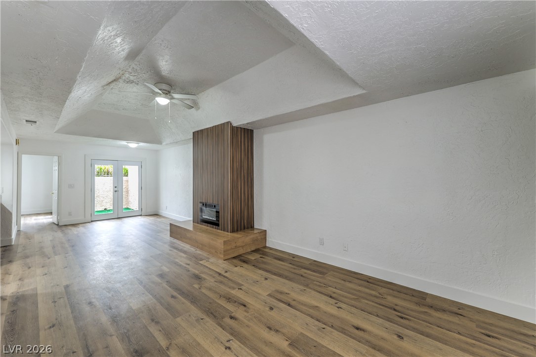 Photo 11 of 36, 1857 Arbol Verde Way