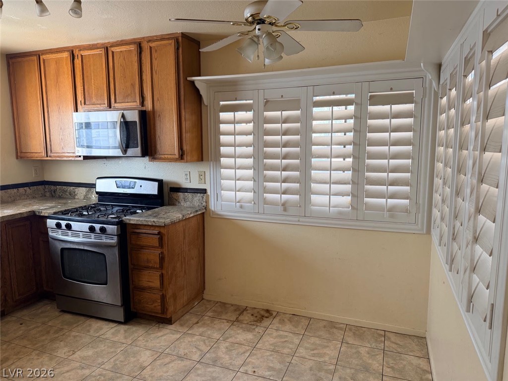 Photo 9 of 34, 384 Norlina Court