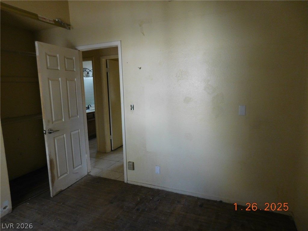 Photo 17 of 34, 384 Norlina Court