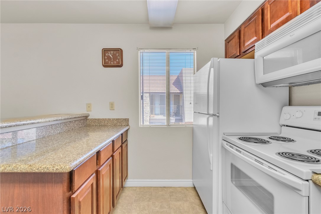 Photo 9 of 35, 4411 Alexis Drive #444