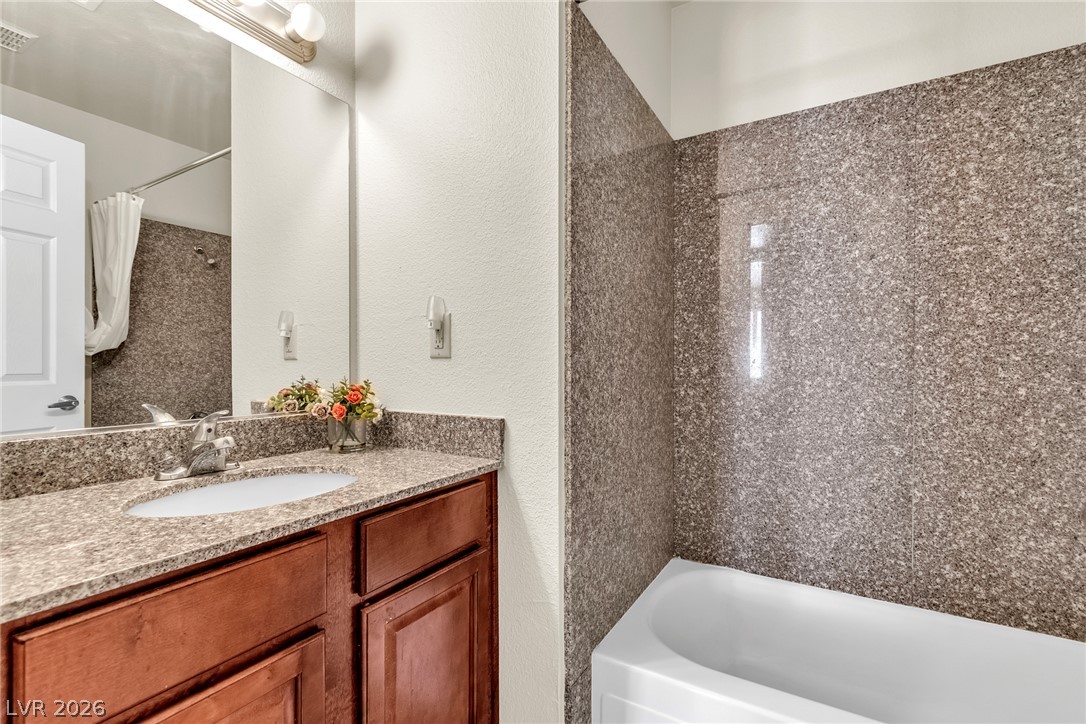 Photo 13 of 35, 4411 Alexis Drive #444