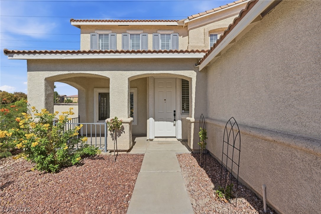 Photo 2 of 1832 Diamond Bluff Avenue