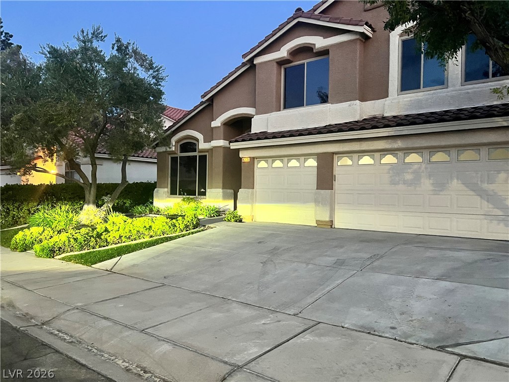 8225 Woodland Prairie Avenue, Las Vegas 89129