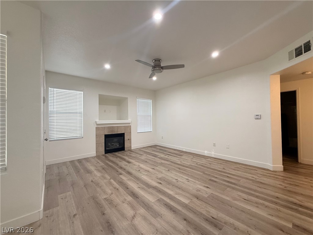 Photo 7 of 31, 9975 Peace Way #1154
