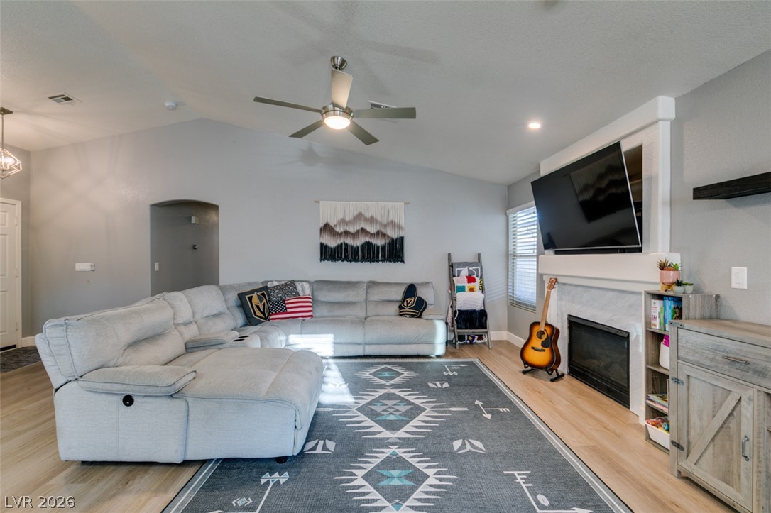 Photo 9 of 41, 1070 Kennebunk Circle