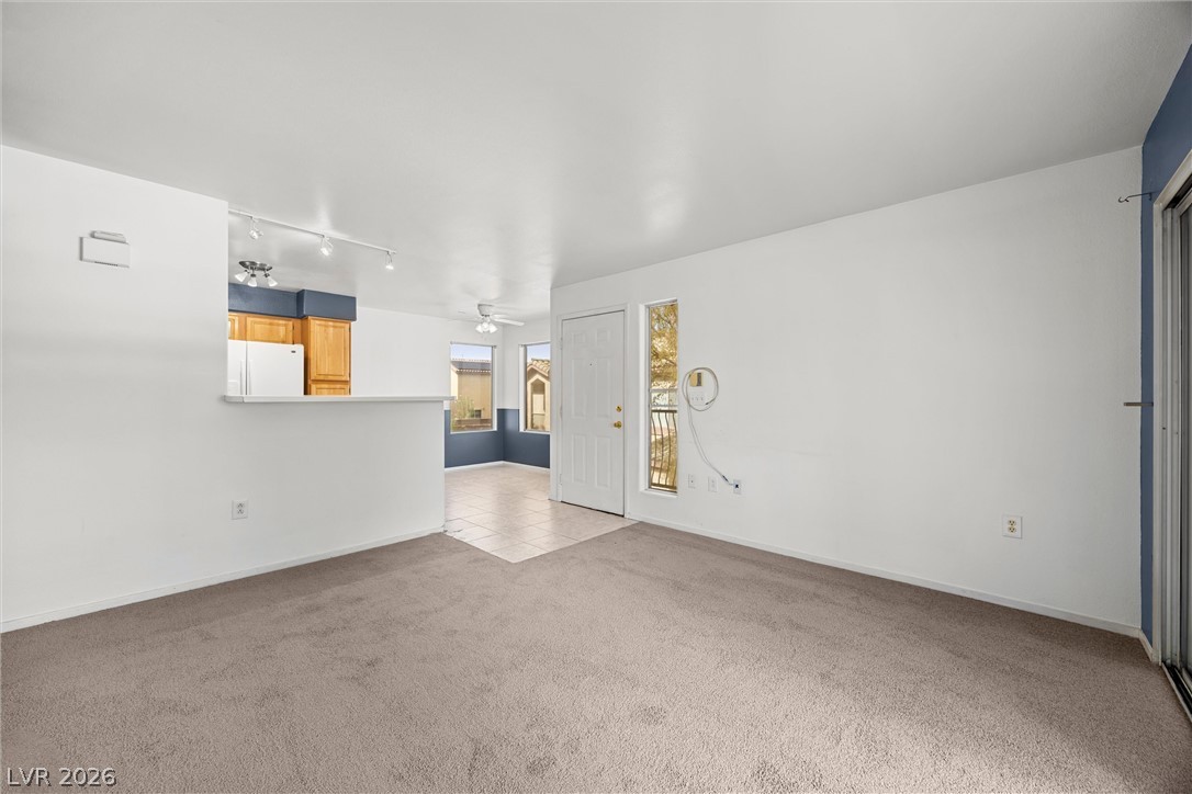 Photo 8 of 22, 5710 E Tropicana Avenue #2234