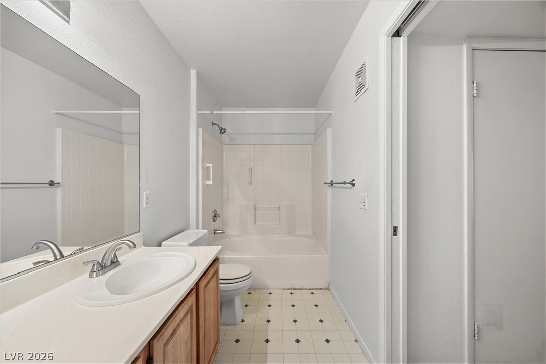 Photo 19 of 22, 5710 E Tropicana Avenue #2234