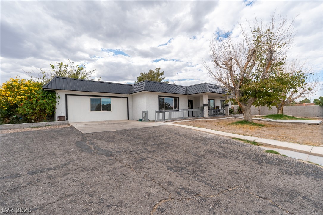 Photo 10 of 54, 7565 Placid Street