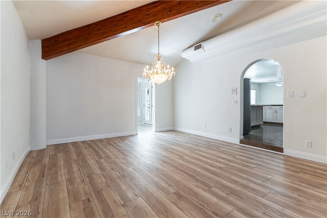 Photo 9 of 37, 3013 W Oakey Boulevard