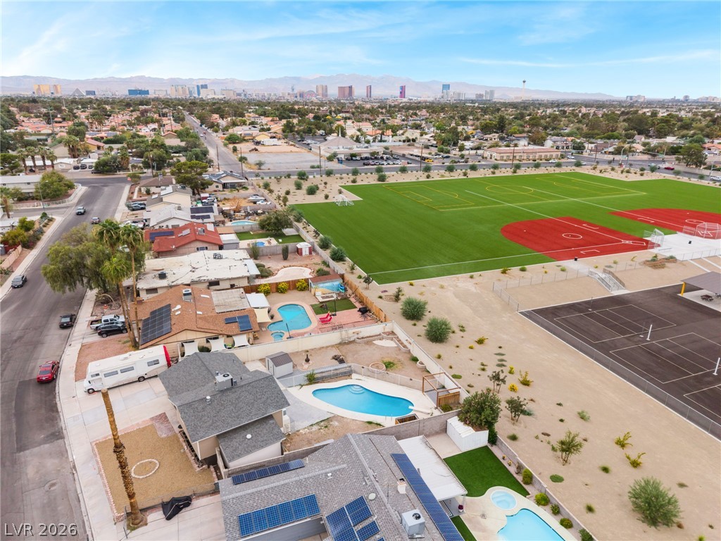 Photo 67 of 71, 3882 Chinchilla Avenue