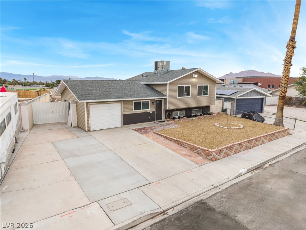 Photo 56 of 71, 3882 Chinchilla Avenue