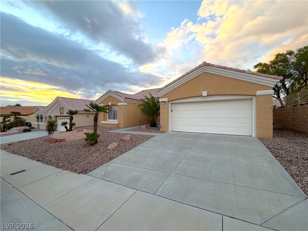 10709 Dover Creek Avenue, Las Vegas 89134