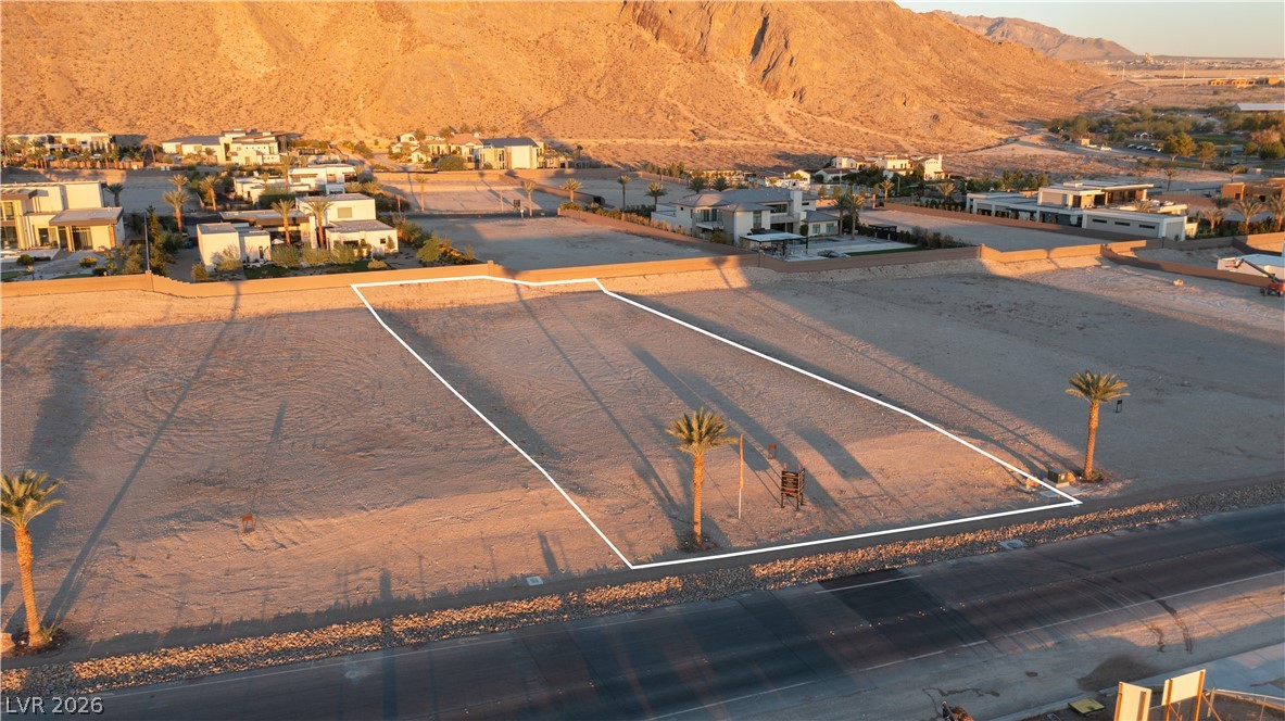 Photo 4 of 4141 N Grand Canyon Drive