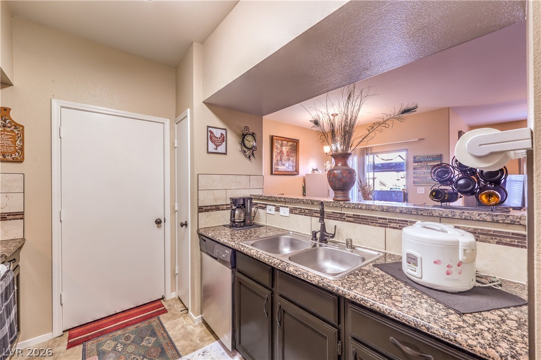 Photo 19 of 37, 45 Maleena Mesa Street #1413