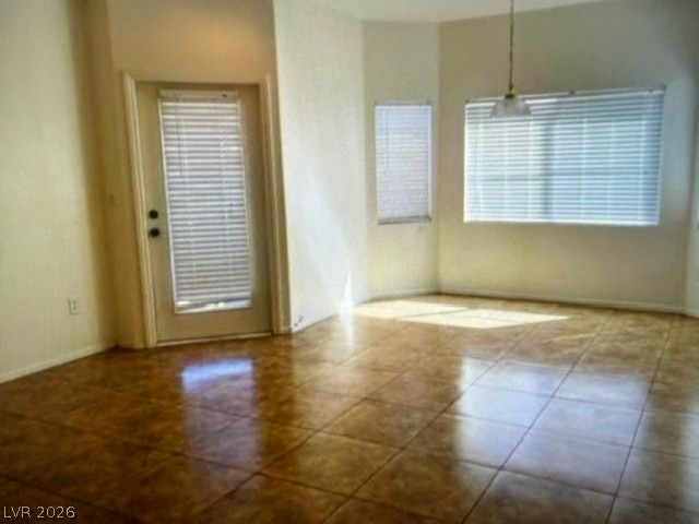 Photo 8 of 18, 9330 W Maule Avenue #113
