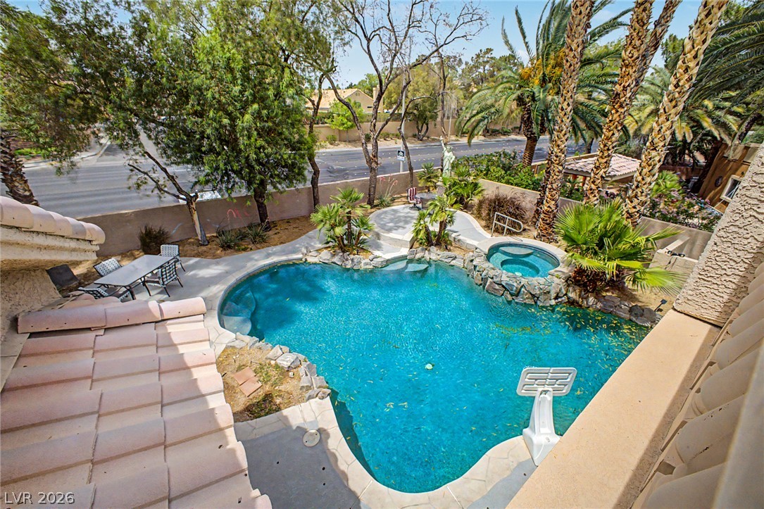 Photo 36 of 43, 109 Weatherwood Court