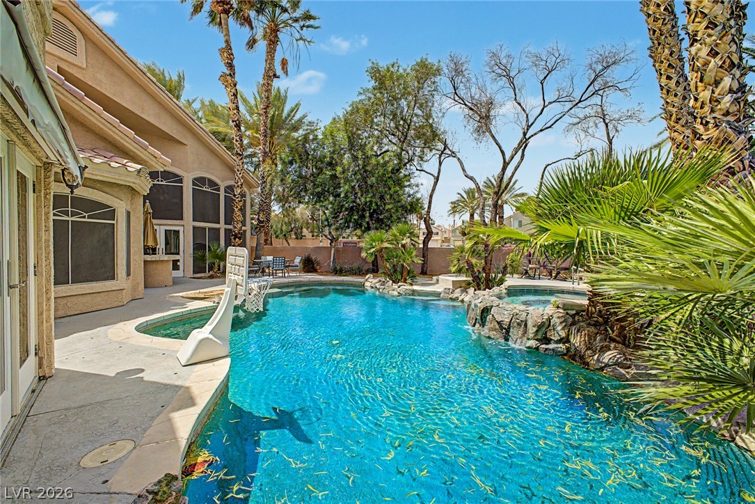 Photo 39 of 43, 109 Weatherwood Court