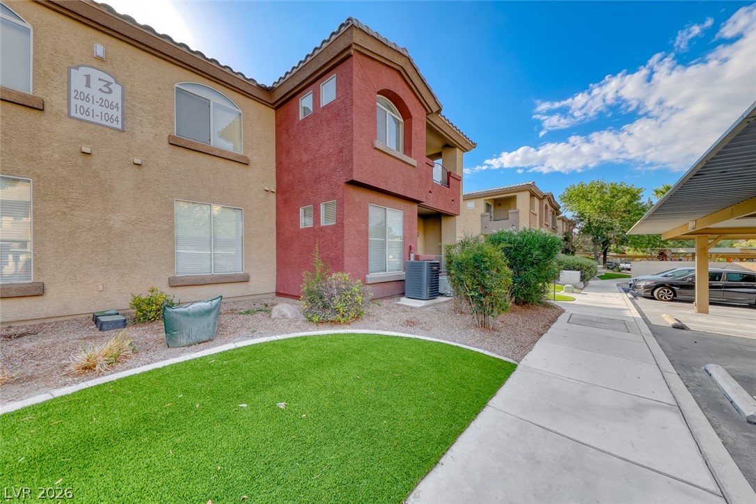 Photo 2 of 4400 S Jones Boulevard #2061
