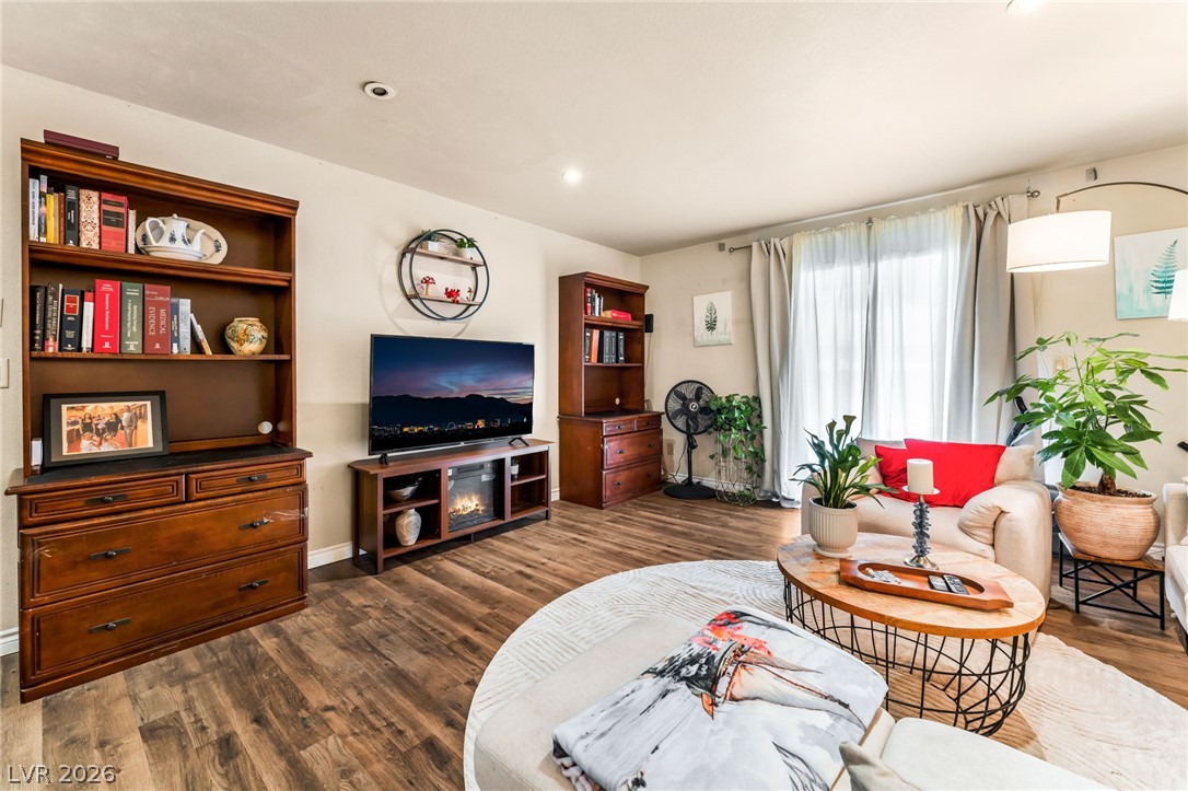 Photo 7 of 34, 2451 N Rainbow Boulevard #1005