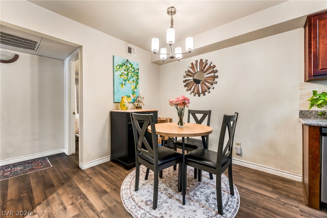 Photo 12 of 34, 2451 N Rainbow Boulevard #1005