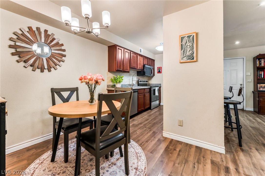 Photo 13 of 34, 2451 N Rainbow Boulevard #1005