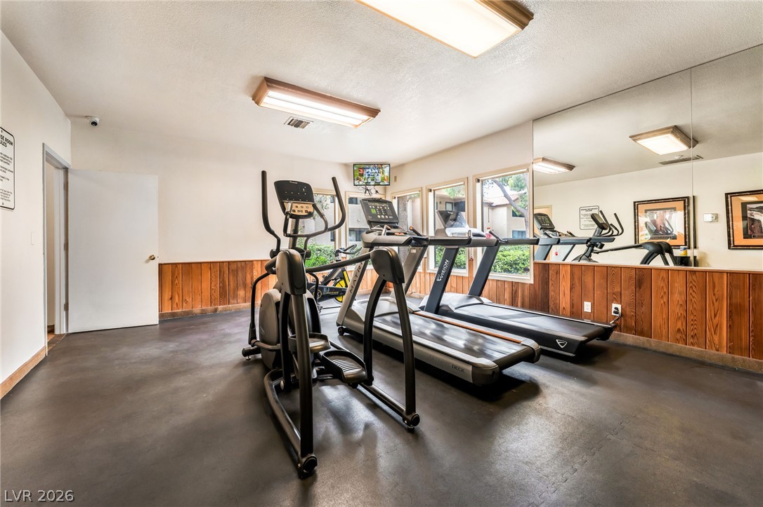 Photo 31 of 34, 2451 N Rainbow Boulevard #1005