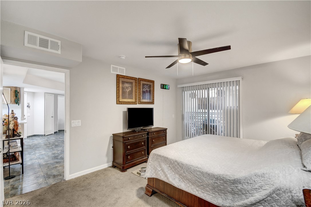 Photo 23 of 37, 4555 E Sahara Avenue #132