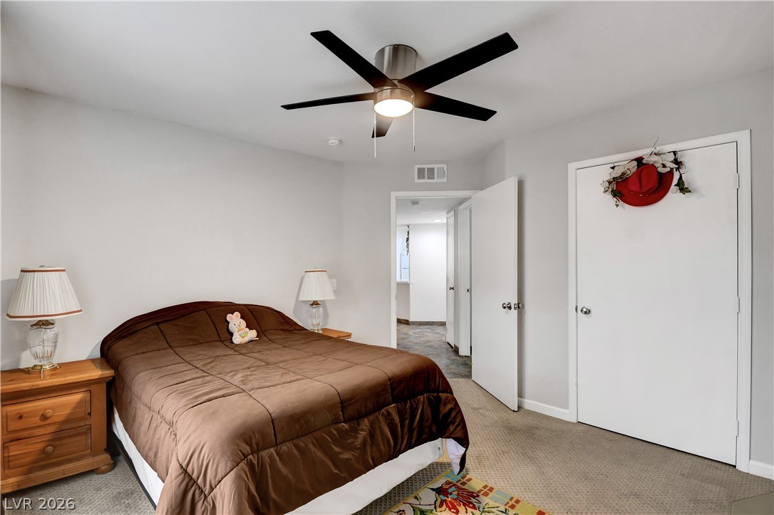 Photo 29 of 37, 4555 E Sahara Avenue #132