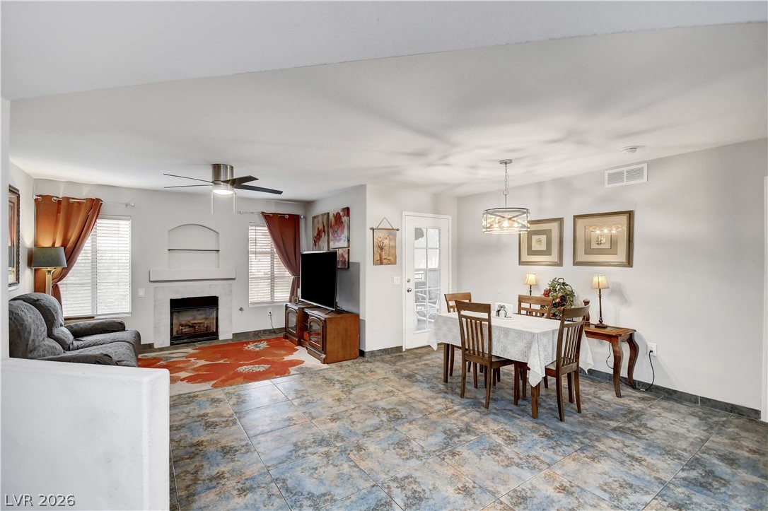 Photo 6 of 37, 4555 E Sahara Avenue #132