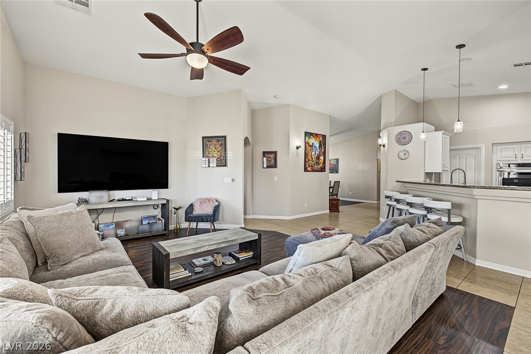 Photo 10 of 42, 4604 Sea Dream Avenue