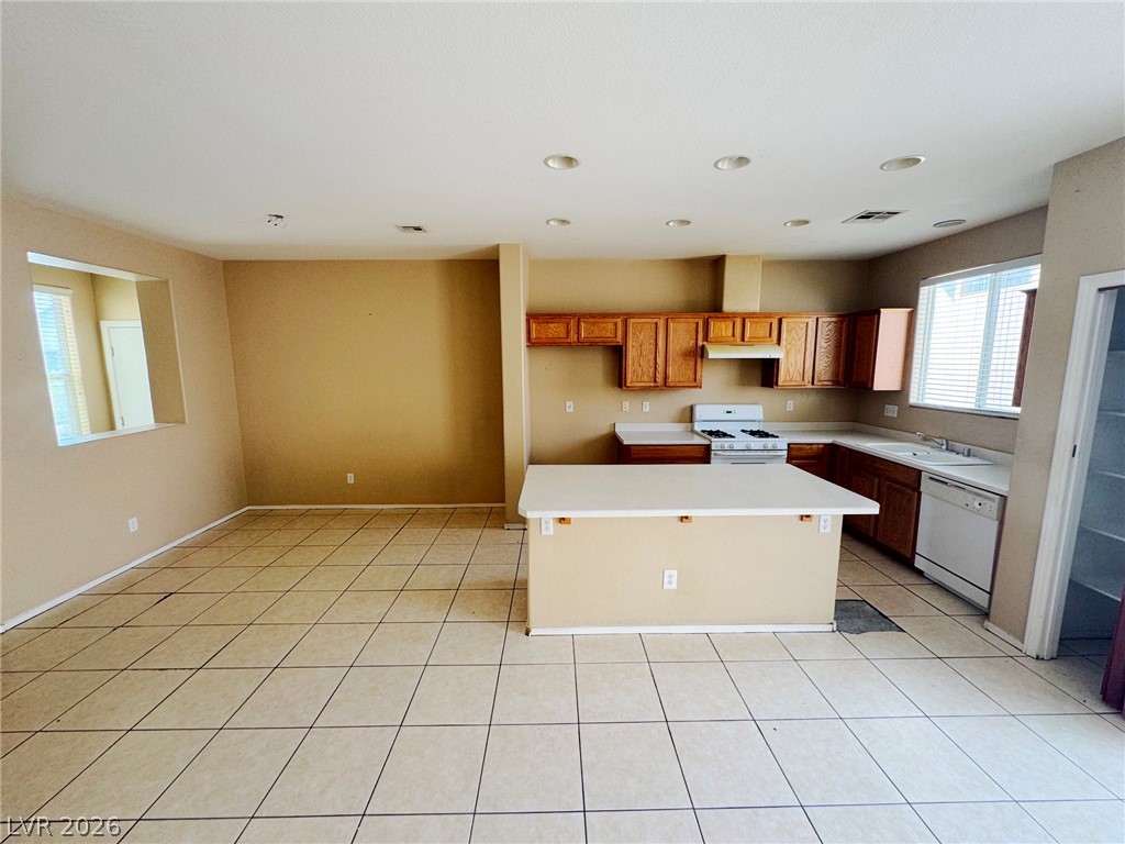 Photo 6 of 12, 5865 Bishops Bowl Street