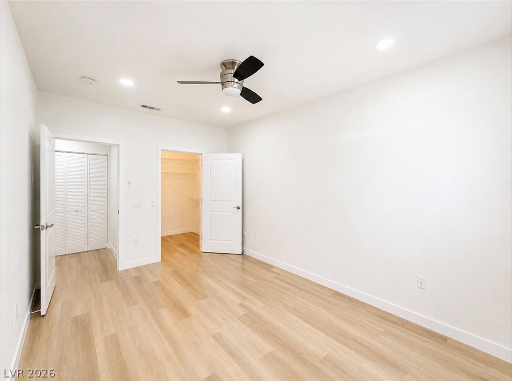 Photo 5 of 5415 W Harmon Avenue #1017